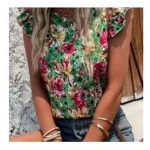 Floral Green Top from Temu- size L